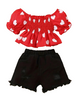 conjunto para niña: blusa manga larga y hombros descubiertos roja, con corazones blancos, y pantaloneta en jean negro, cintura elástica